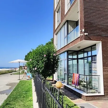 Апартамент Amara Sea View