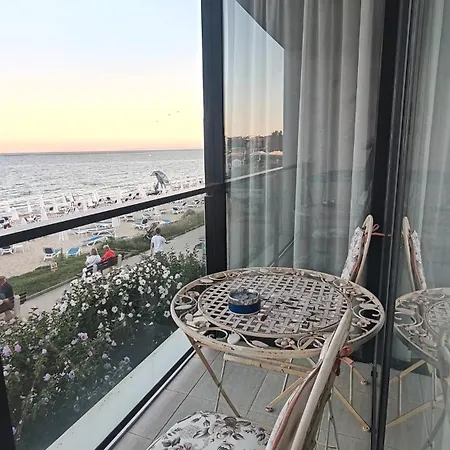 Апартамент Amara Sea View Равда
